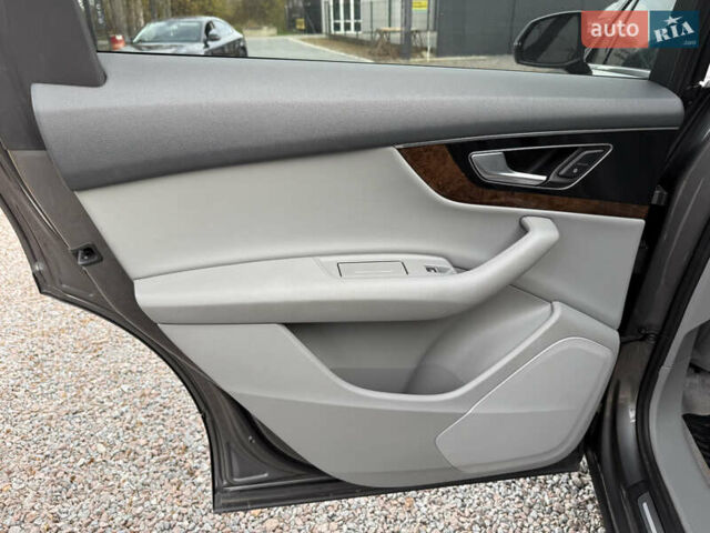 Серый Ауди Ку 7, объемом двигателя 3 л и пробегом 173 тыс. км за 21950 $, фото 52 на Automoto.ua