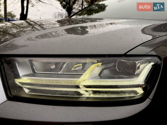 Серый Ауди Ку 7, объемом двигателя 3 л и пробегом 224 тыс. км за 23900 $, фото 29 на Automoto.ua