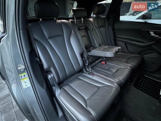 Сірий Ауді Ку 7, об'ємом двигуна 3 л та пробігом 216 тис. км за 21900 $, фото 35 на Automoto.ua