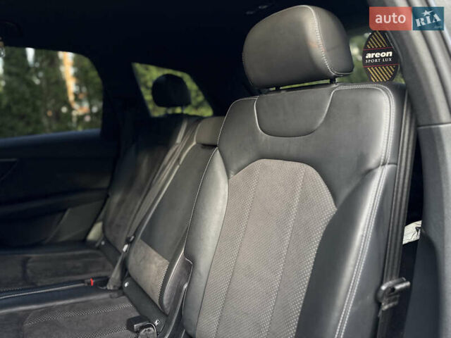Ауді Ку 7 2016 у Тернополі на Automoto.ua Сірий Ауді Ку 7, об'ємом двигуна 3 л та пробігом 302 тис. км за 34900 $, фото 42 на Automoto.ua