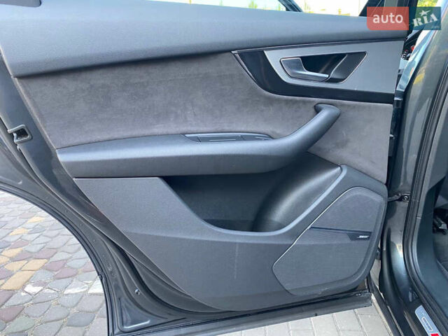 Серый Ауди Ку 7, объемом двигателя 3 л и пробегом 230 тыс. км за 39900 $, фото 87 на Automoto.ua