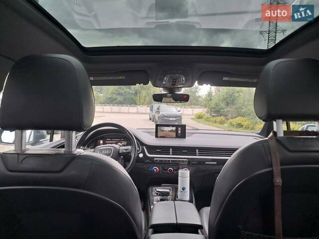 Серый Ауди Ку 7, объемом двигателя 3 л и пробегом 144 тыс. км за 28000 $, фото 4 на Automoto.ua