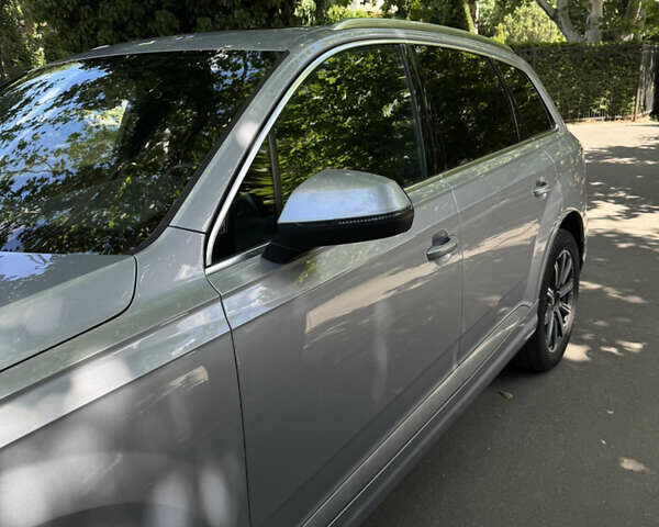 Сірий Ауді Ку 7, об'ємом двигуна 3 л та пробігом 147 тис. км за 26999 $, фото 3 на Automoto.ua