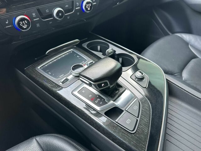 Сірий Ауді Ку 7, об'ємом двигуна 3 л та пробігом 139 тис. км за 31500 $, фото 15 на Automoto.ua