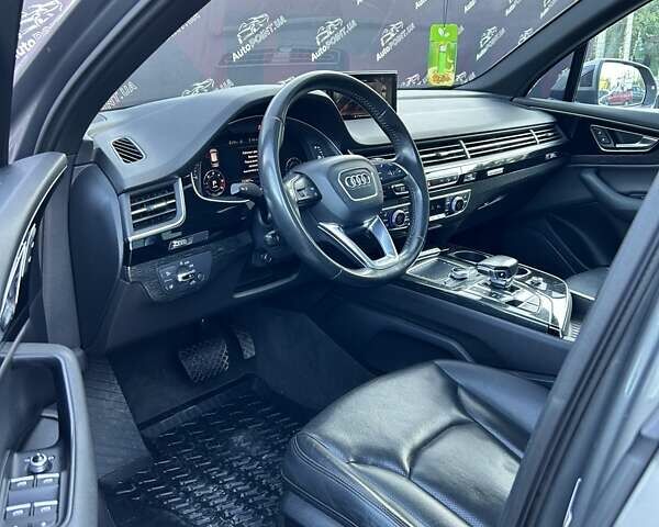 Серый Ауди Ку 7, объемом двигателя 3 л и пробегом 153 тыс. км за 28000 $, фото 17 на Automoto.ua