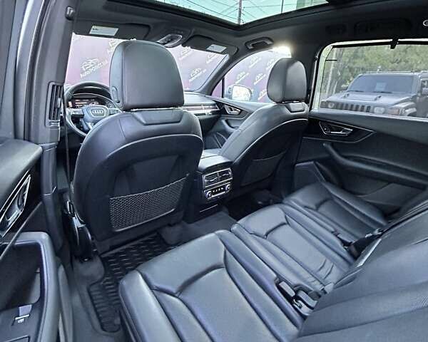 Серый Ауди Ку 7, объемом двигателя 3 л и пробегом 153 тыс. км за 28000 $, фото 43 на Automoto.ua