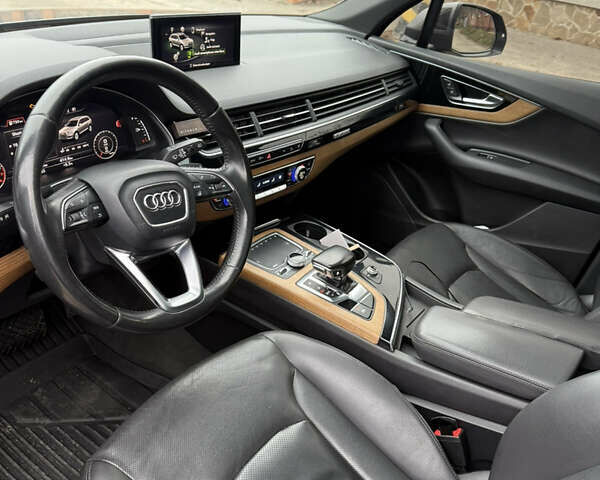 Сірий Ауді Ку 7, об'ємом двигуна 3 л та пробігом 212 тис. км за 24999 $, фото 3 на Automoto.ua