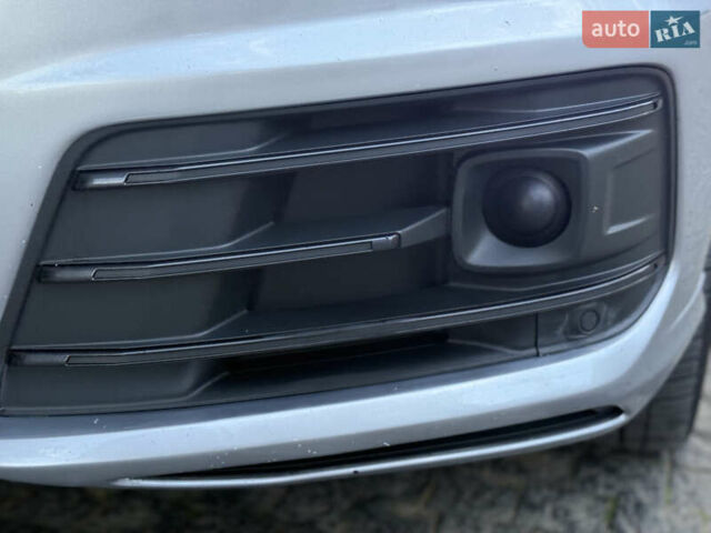 Серый Ауди Ку 7, объемом двигателя 2.97 л и пробегом 207 тыс. км за 32500 $, фото 13 на Automoto.ua