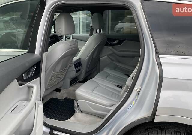 Ауди Ку 7 2016 в Ужгороде на Automoto.ua Серый Ауди Ку 7, объемом двигателя 3 л и пробегом 230 тыс. км за 20900 $, фото 14 на Automoto.ua
