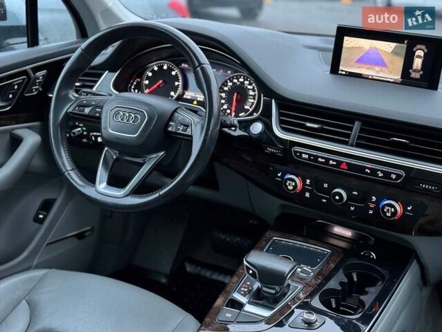 Серый Ауди Ку 7, объемом двигателя 3 л и пробегом 245 тыс. км за 18500 $, фото 19 на Automoto.ua