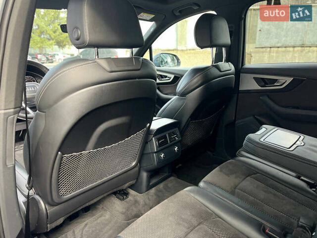 Серый Ауди Ку 7, объемом двигателя 3 л и пробегом 160 тыс. км за 40000 $, фото 22 на Automoto.ua