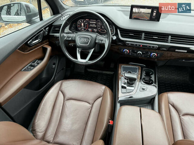 Серый Ауди Ку 7, объемом двигателя 3 л и пробегом 186 тыс. км за 22400 $, фото 61 на Automoto.ua