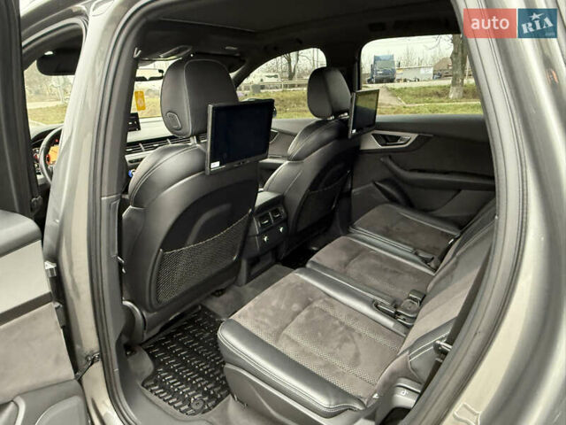 Серый Ауди Ку 7, объемом двигателя 2.97 л и пробегом 201 тыс. км за 36000 $, фото 19 на Automoto.ua