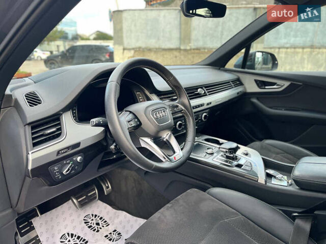Серый Ауди Ку 7, объемом двигателя 3 л и пробегом 160 тыс. км за 40000 $, фото 8 на Automoto.ua