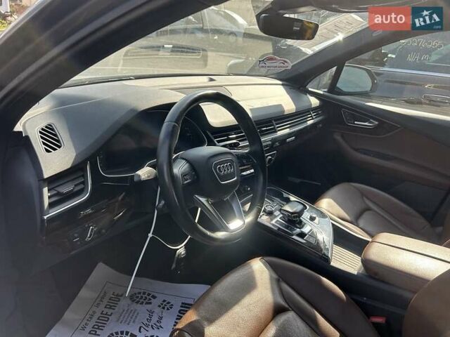 Ауди Ку 7 2016 в Киеве на Automoto.ua Серый Ауди Ку 7, объемом двигателя 3 л и пробегом 156 тыс. км за 21800 $, фото 33 на Automoto.ua