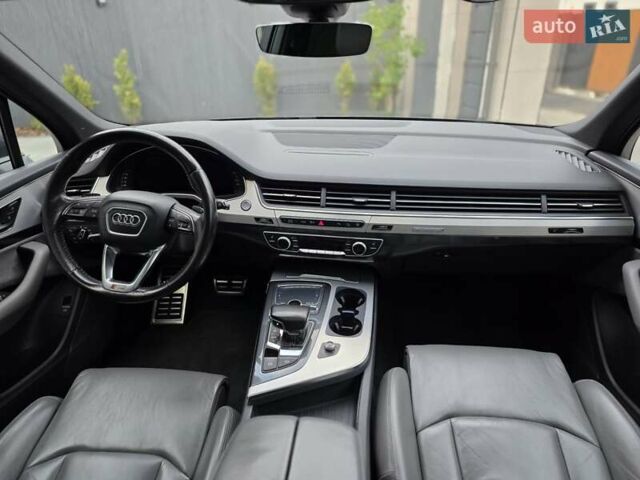 Серый Ауди Ку 7, объемом двигателя 2.97 л и пробегом 281 тыс. км за 35500 $, фото 10 на Automoto.ua