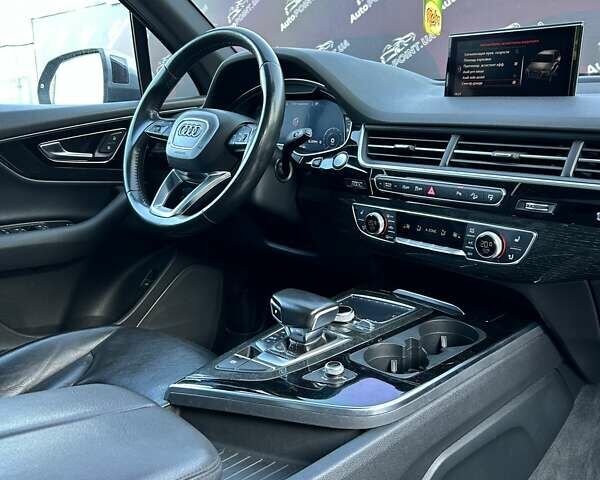 Сірий Ауді Ку 7, об'ємом двигуна 3 л та пробігом 153 тис. км за 28000 $, фото 46 на Automoto.ua