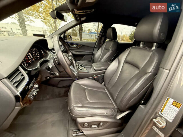 Серый Ауди Ку 7, объемом двигателя 3 л и пробегом 224 тыс. км за 23900 $, фото 31 на Automoto.ua