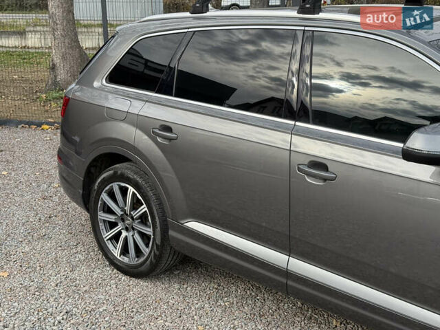 Серый Ауди Ку 7, объемом двигателя 3 л и пробегом 173 тыс. км за 21950 $, фото 27 на Automoto.ua