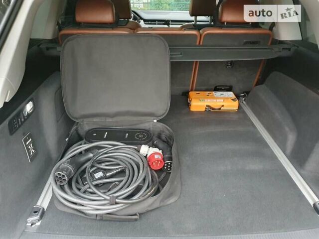 Серый Ауди Ку 7, объемом двигателя 3 л и пробегом 283 тыс. км за 33700 $, фото 20 на Automoto.ua