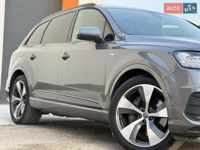 Серый Ауди Ку 7, объемом двигателя 3 л и пробегом 257 тыс. км за 35000 $, фото 11 на Automoto.ua