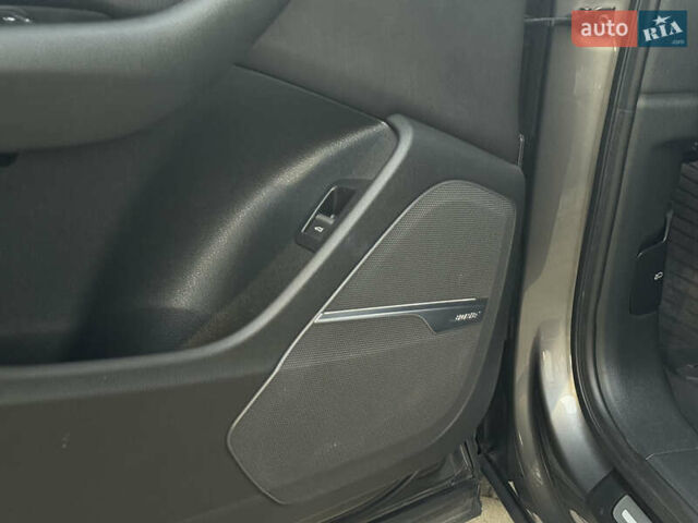 Серый Ауди Ку 7, объемом двигателя 3 л и пробегом 140 тыс. км за 25500 $, фото 14 на Automoto.ua