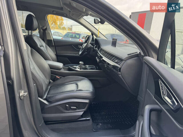 Сірий Ауді Ку 7, об'ємом двигуна 3 л та пробігом 181 тис. км за 23800 $, фото 32 на Automoto.ua