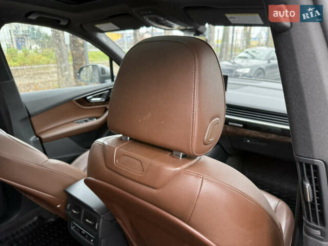 Серый Ауди Ку 7, объемом двигателя 3 л и пробегом 186 тыс. км за 22400 $, фото 66 на Automoto.ua