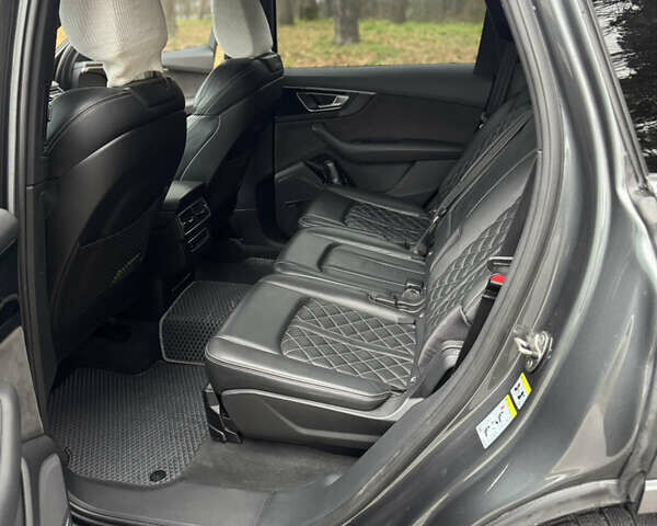 Серый Ауди Ку 7, объемом двигателя 2.97 л и пробегом 253 тыс. км за 35500 $, фото 7 на Automoto.ua