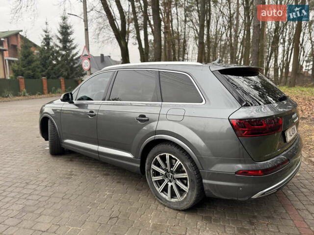 Серый Ауди Ку 7, объемом двигателя 2.97 л и пробегом 253 тыс. км за 35500 $, фото 2 на Automoto.ua