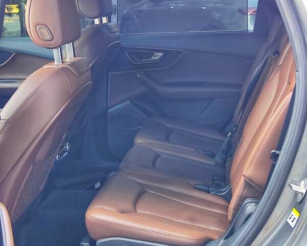 Ауди Ку 7 2016 в Полтаве на Automoto.ua Серый Ауди Ку 7, объемом двигателя 3 л и пробегом 209 тыс. км за 25999 $, фото 14 на Automoto.ua