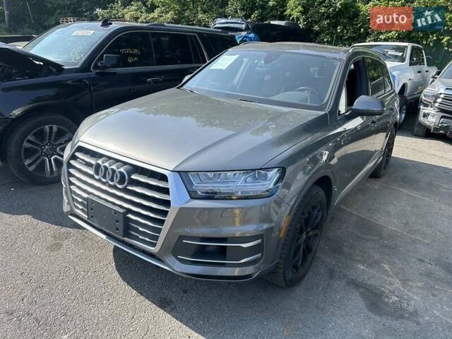 Ауди Ку 7 2016 в Киеве на Automoto.ua Серый Ауди Ку 7, объемом двигателя 3 л и пробегом 156 тыс. км за 21800 $, фото 24 на Automoto.ua