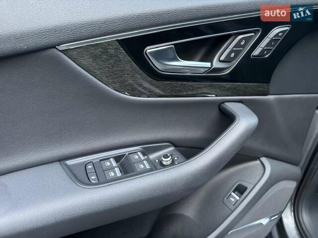 Сірий Ауді Ку 7, об'ємом двигуна 3 л та пробігом 216 тис. км за 21900 $, фото 27 на Automoto.ua