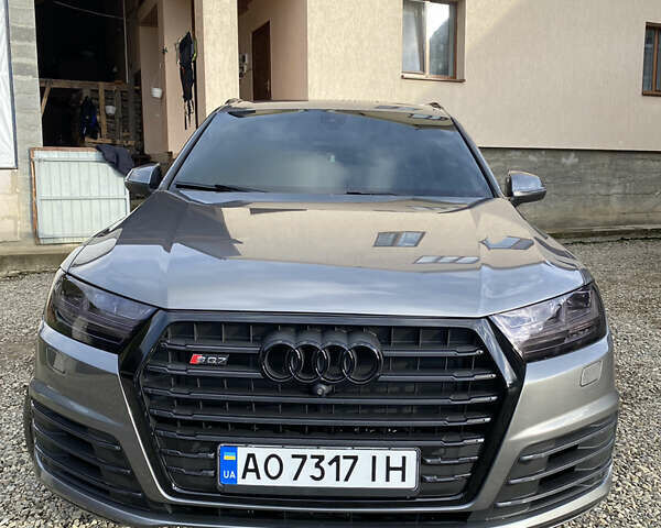Ауди Ку 7 2016 в Тячеве на Automoto.ua Серый Ауди Ку 7, объемом двигателя 3 л и пробегом 217 тыс. км за 27500 $, фото 7 на Automoto.ua