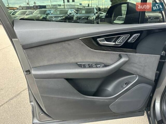 Серый Ауди Ку 7, объемом двигателя 2.97 л и пробегом 139 тыс. км за 31500 $, фото 15 на Automoto.ua