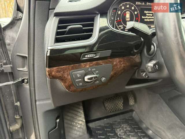 Серый Ауди Ку 7, объемом двигателя 3 л и пробегом 186 тыс. км за 22400 $, фото 44 на Automoto.ua