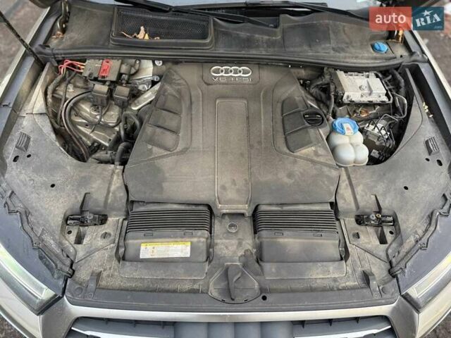 Серый Ауди Ку 7, объемом двигателя 3 л и пробегом 148 тыс. км за 30000 $, фото 8 на Automoto.ua