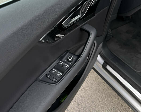 Сірий Ауді Ку 7, об'ємом двигуна 3 л та пробігом 147 тис. км за 26999 $, фото 17 на Automoto.ua