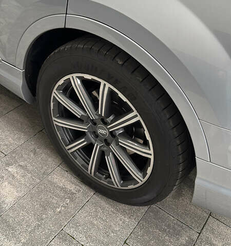 Серый Ауди Ку 7, объемом двигателя 2.97 л и пробегом 180 тыс. км за 34000 $, фото 8 на Automoto.ua