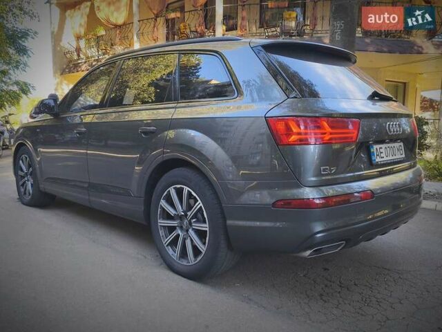 Сірий Ауді Ку 7, об'ємом двигуна 2.97 л та пробігом 180 тис. км за 36000 $, фото 4 на Automoto.ua