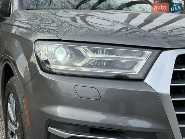 Серый Ауди Ку 7, объемом двигателя 3 л и пробегом 173 тыс. км за 21950 $, фото 32 на Automoto.ua