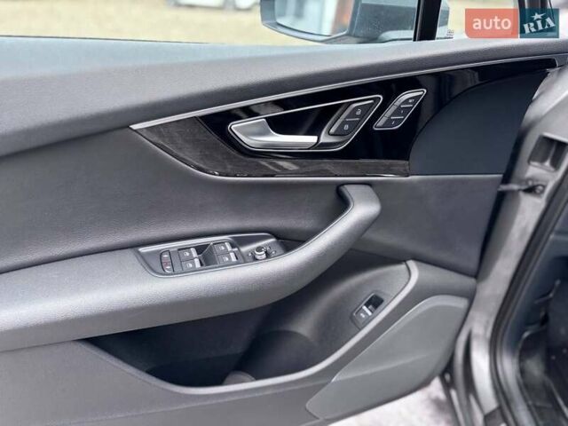 Серый Ауди Ку 7, объемом двигателя 1.98 л и пробегом 151 тыс. км за 24399 $, фото 6 на Automoto.ua