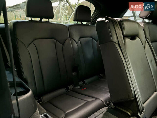 Сірий Ауді Ку 7, об'ємом двигуна 3 л та пробігом 138 тис. км за 28000 $, фото 23 на Automoto.ua