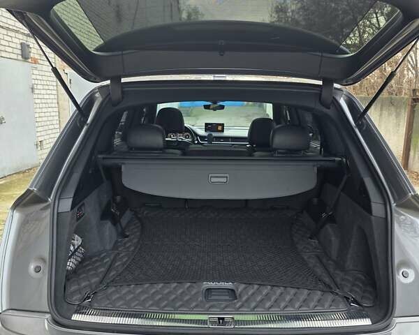 Серый Ауди Ку 7, объемом двигателя 3 л и пробегом 122 тыс. км за 35000 $, фото 8 на Automoto.ua