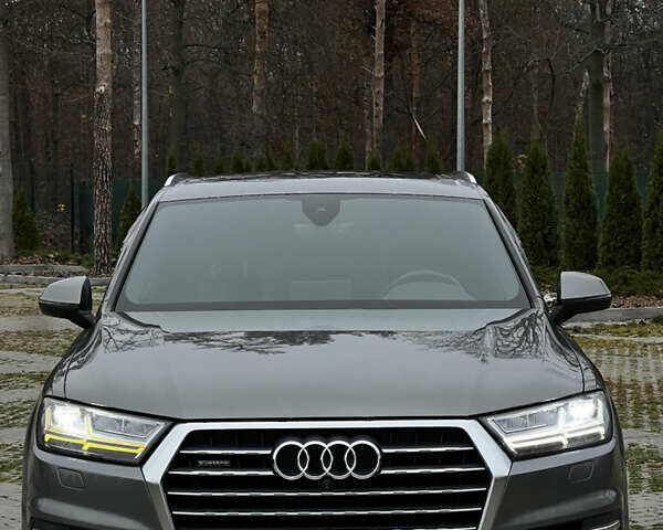 Серый Ауди Ку 7, объемом двигателя 3 л и пробегом 140 тыс. км за 29999 $, фото 6 на Automoto.ua