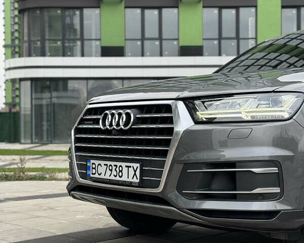 Серый Ауди Ку 7, объемом двигателя 3 л и пробегом 140 тыс. км за 28499 $, фото 14 на Automoto.ua