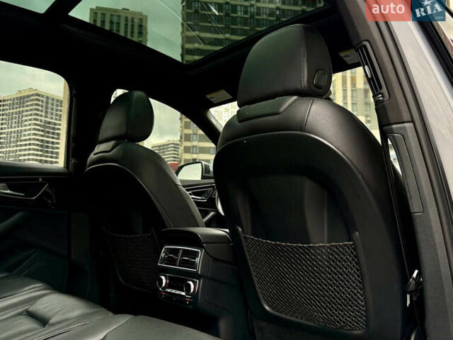 Серый Ауди Ку 7, объемом двигателя 3 л и пробегом 215 тыс. км за 25900 $, фото 46 на Automoto.ua