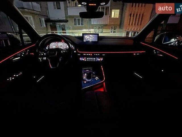 Сірий Ауді Ку 7, об'ємом двигуна 3 л та пробігом 89 тис. км за 28100 $, фото 17 на Automoto.ua