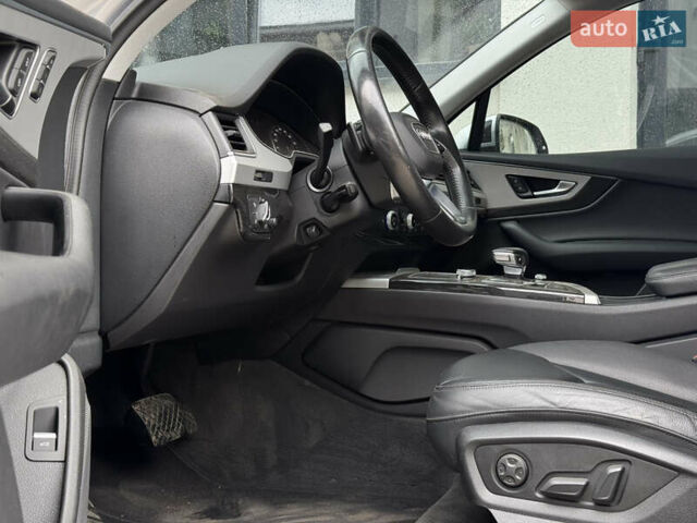 Серый Ауди Ку 7, объемом двигателя 1.98 л и пробегом 174 тыс. км за 22900 $, фото 8 на Automoto.ua