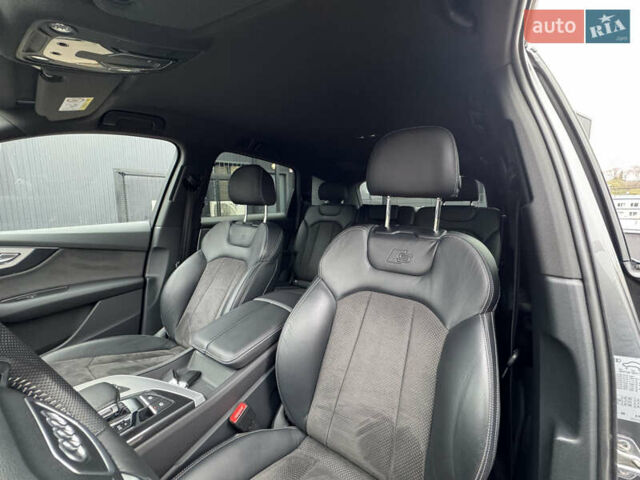 Серый Ауди Ку 7, объемом двигателя 2.97 л и пробегом 200 тыс. км за 33999 $, фото 14 на Automoto.ua